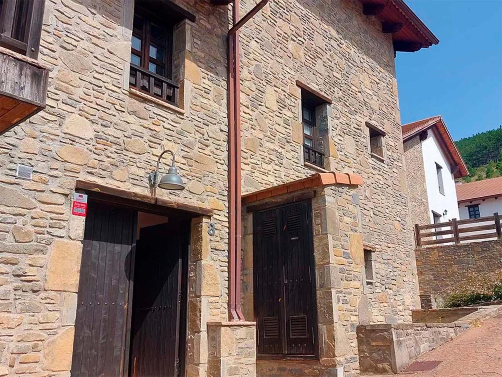 Apartamentos Jaca Badaguas 3000 Dış mekan fotoğraf