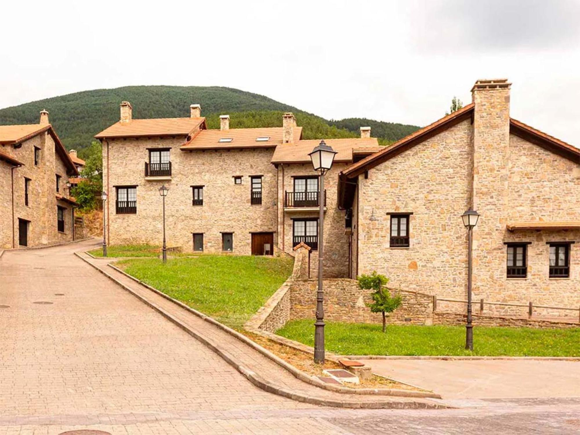 Apartamentos Jaca Badaguas 3000 Dış mekan fotoğraf