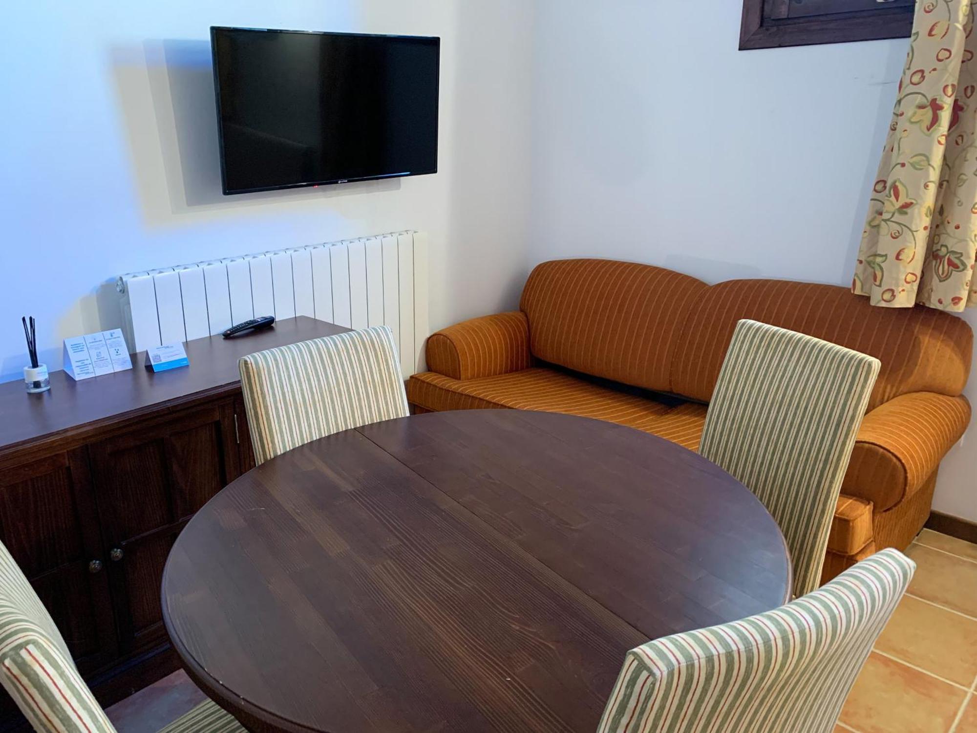 Apartamentos Jaca Badaguas 3000 Dış mekan fotoğraf